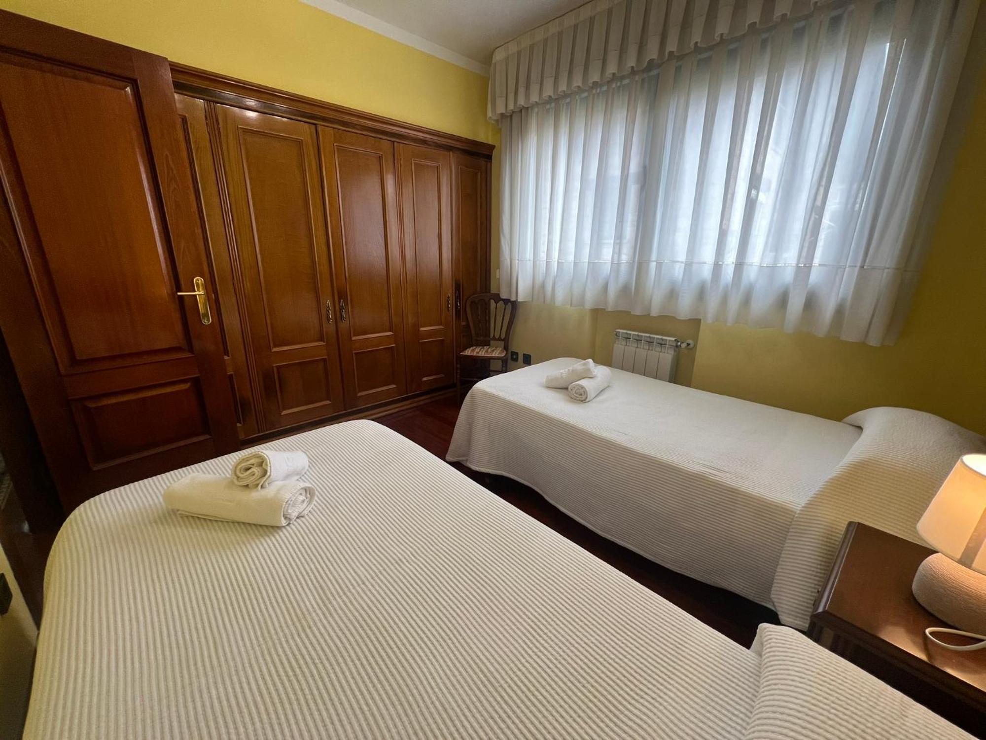 Gestiona2R- Casa Grande En El Centro De Llanes Villa Buitenkant foto