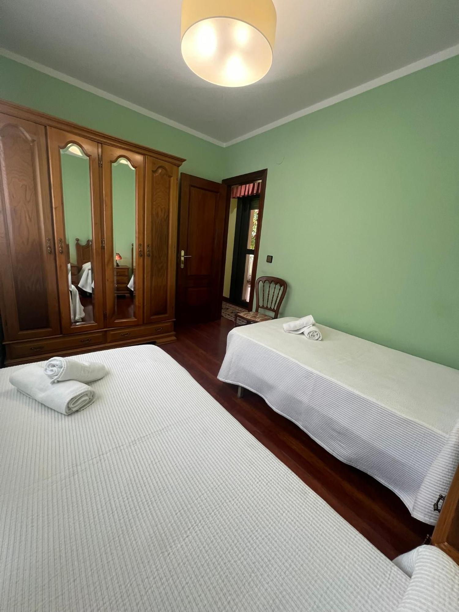 Gestiona2R- Casa Grande En El Centro De Llanes Villa Buitenkant foto